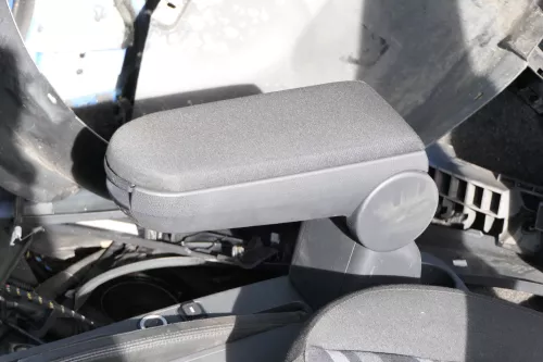 Skoda Fabia 5J Mittelarmlehne Armlehne Fach Lehne Mittelkonsole (114238)