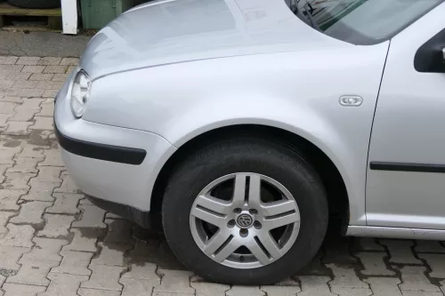 VW Golf 4 1J Kotflügel vorne links silber LA7W