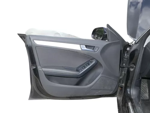 1x A5 8T Türverkleidung Verkleidung Tür vorne links 4/5-Türer soul schwarz