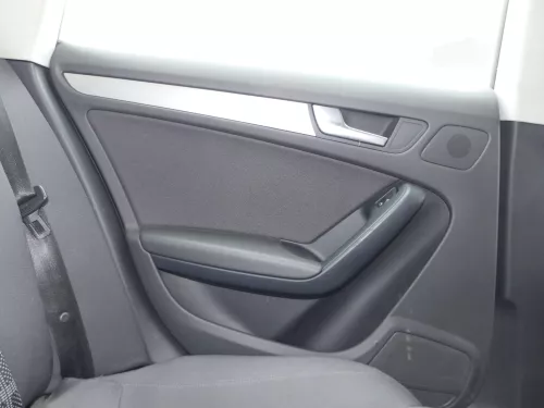 1x A5 8T Türverkleidung Verkleidung Tür hinten links 4/5-Türer soul schwarz