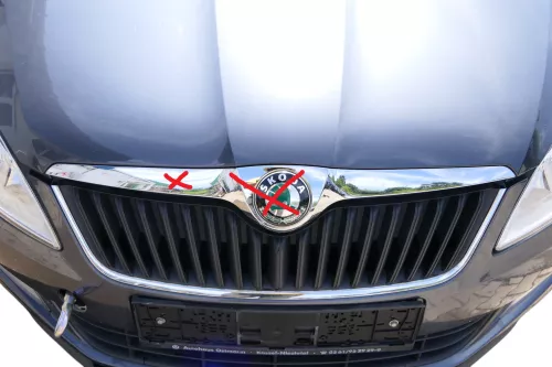 Skdoa Fabia 5J Roomster Kühlergrill Grill 5J0853668C original schwarz chrom