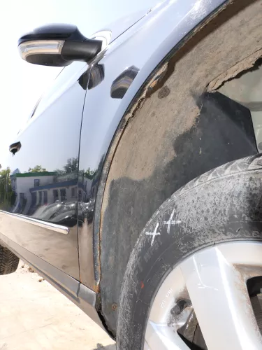 VW Passat 3C Kotflügel vorne rechts schwarz LC9X 3C0821022 (186472)