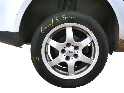 4x VW Golf Touran Alufelgen Winterreifen M&S Reifen Felgen 205/55 R16 94H -4-5mm