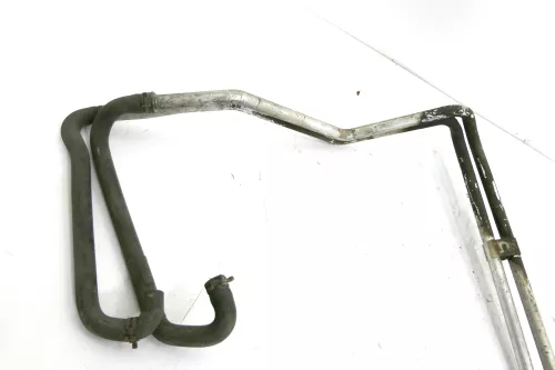 VW T4 Leitung Kühlwasser Kühlflüssigkeit unterm Auto nach hinten 701819885C (123313)