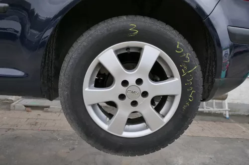 4x Golf 4 Bora Alufelgen Felgen 195/65 R15 Winterreifen CMS KBA 45286 KEINE REIF (180861)