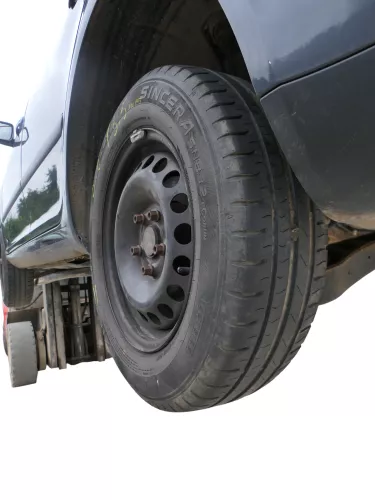 4x VW Golf 6 Plus 5M 195/65 R15 91T Sommerreifen Felgen Reifen ca.5-6mm (186617)