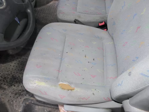 VW T5 Sitz vorne links Fahrersitz grau - ohne Kopfstütze - Armlehne Lehne (186920)