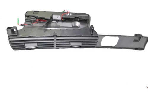 Audi A6 4F Lüftungsdüse Düse Lüftung vorne in der Mitte Armaturenbrett 4F1820951