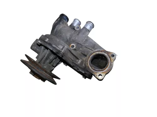 VW T4 AAB 1,9 TD Diesel Keilriemenscheibe mit Kühlmittelpumpe 068121031K - 1X (187106)