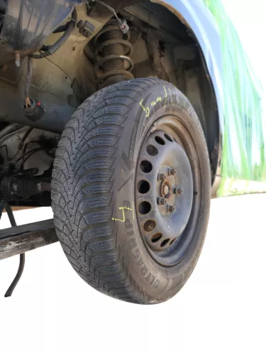 4x VW Golf 6 Plus 5M 195/65 R15 91T Winterreifen M+S Felgen Reifen M&S  ca.5-6mm (187229)