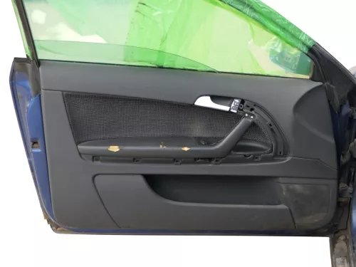 1x Audi A3 8P Türverkleidung Verkleidung Tür vorne links schwarz 2/3-Türer
