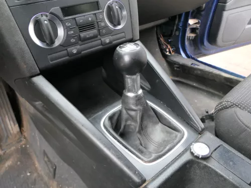 A3 8P Schaltknauf Schaltsack Schaltung Schaltknüppel 5-Gang Original schwarz Led (187324)