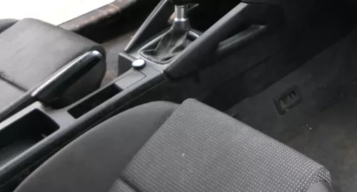 Audi A3 8P Mitteltunnel hinten Verkleidung um Handbremse Konsole - schwarz (187325)