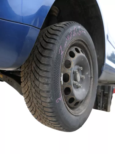 2x VW A3 8P Golf 6 Reifen Winterrreifen M&S 205/55 R16 91H Felgen ca.6,5-7,5mm (187347)