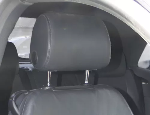 Audi A3 8P Kopfstütze vorne vorn rechts- soul schwarz- verstellbar Leder Perlnap